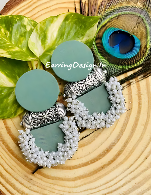 Woman Earring Design
